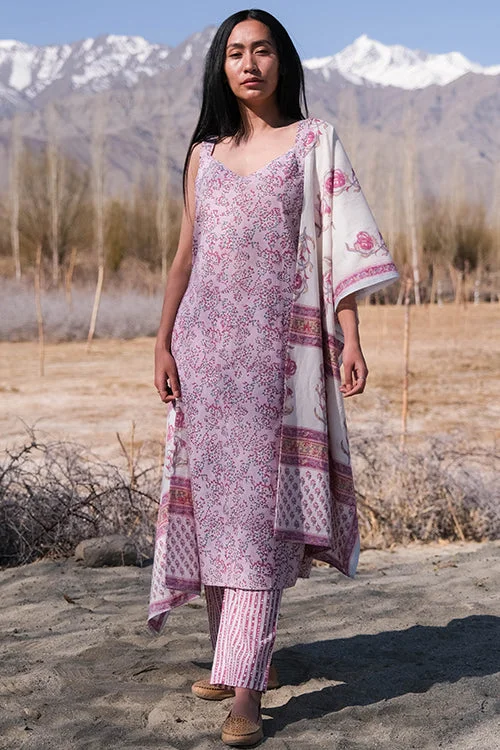 Okhai 'Frosted Rose' Hand Block Printed Kurta Pant Dupatta Set Comfortable Denim Pants Okhai 'Frosted Rose' Hand Block Printed Kurta Pant Dupatta Set Comfortable Denim Pants