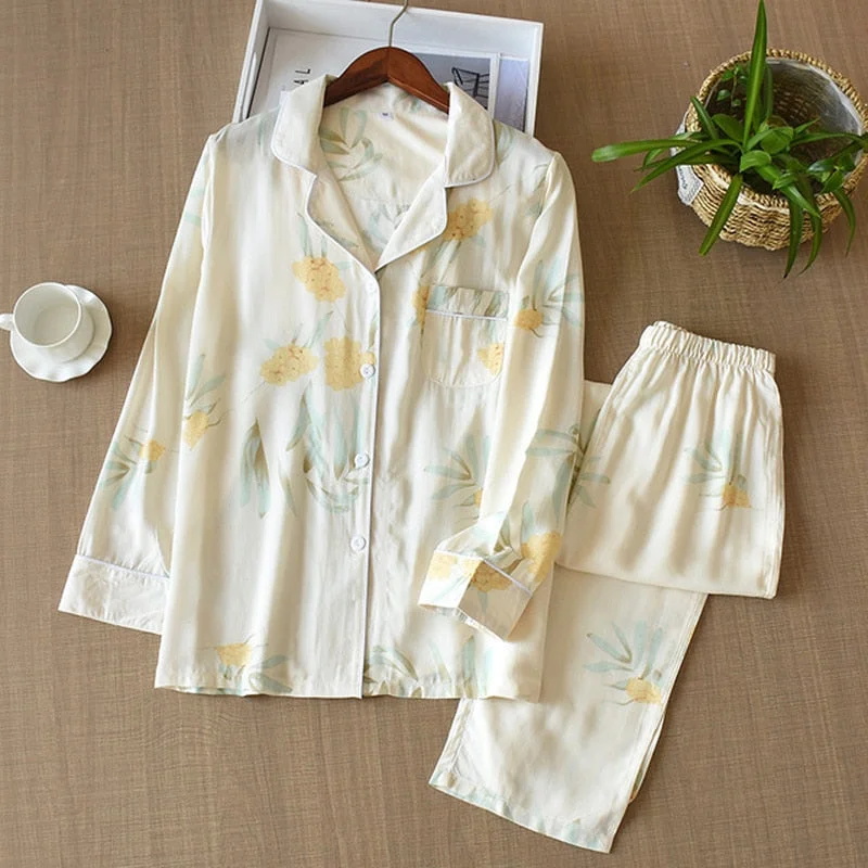 17 Home Suit
