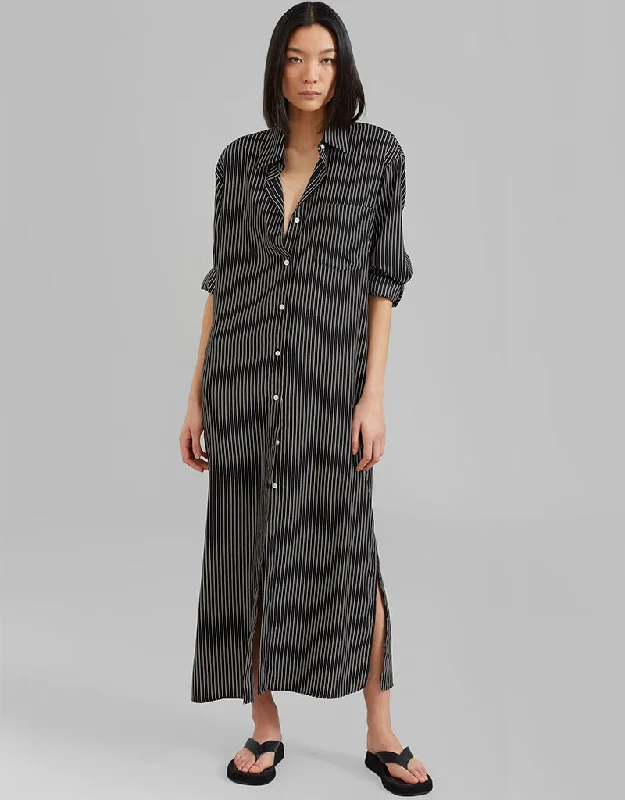 Designer Party Wear Maxi Dress Black Heavy Organza Silk Maxi Dress Stylish V-Neck Maxi Dress Designer Party Wear Maxi Dress Black Heavy Organza Silk Maxi Dress Stylish V-Neck Maxi Dress