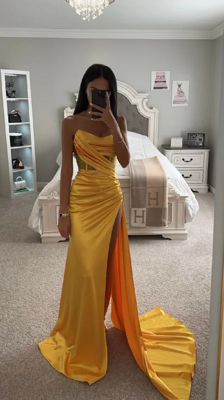 FITTED ASYMMETRICAL MAXI DRESS Comfortable Maxi Dress with Belt
