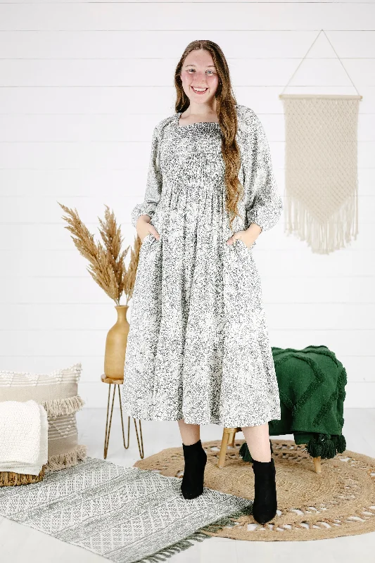 Joleen Floral Maxi Dress - Cream Stylish V-Neck Maxi Dress