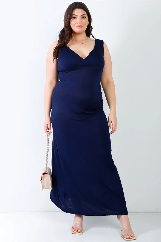 Plus V-neck Sleeveless Maxi Dress in Dark Navy Cozy Knitted Maxi Dress