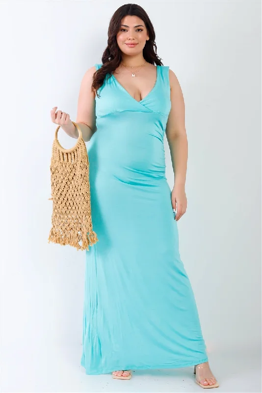 Plus V-neck Sleeveless Maxi Dress in Mint Fashionable Sheer Maxi Dress