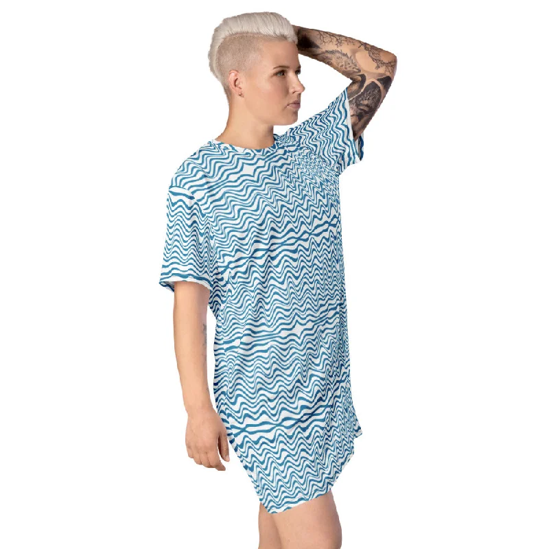 Blue Wavy Women's T-shirt Dress, Abstract Waves Modern Abstract Oversized Women's Dress-Made in USA/EU Spandex Blend Rayon Blend Denim Blend Blue Wavy Women's T-shirt Dress, Abstract Waves Modern Abstract Oversized Women's Dress-Made in USA/EU Spandex Blend Rayon Blend Denim Blend