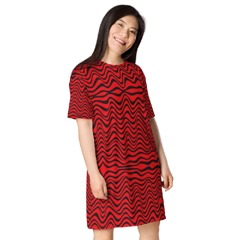 Red Black Wavy T-Shirt Dress, Abstract Waves Women's Short Sleeves Designer Dress-Made in USA/EU Rayon Velvet Corduroy Red Black Wavy T-Shirt Dress, Abstract Waves Women's Short Sleeves Designer Dress-Made in USA/EU Rayon Velvet Corduroy
