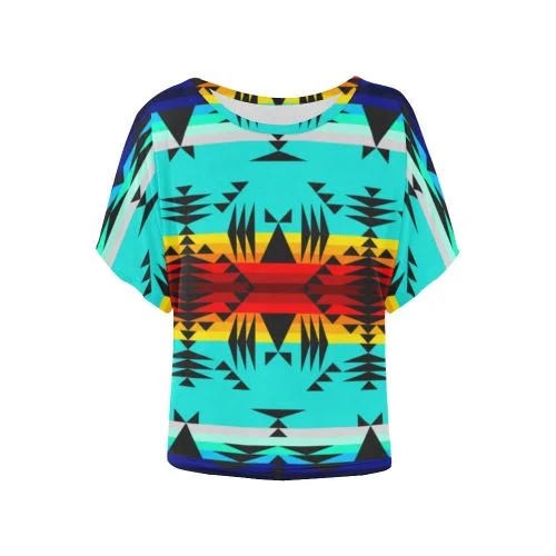 Between the Mountains Women's Batwing-Sleeved Blouse T shirt Loose Fit Blouse