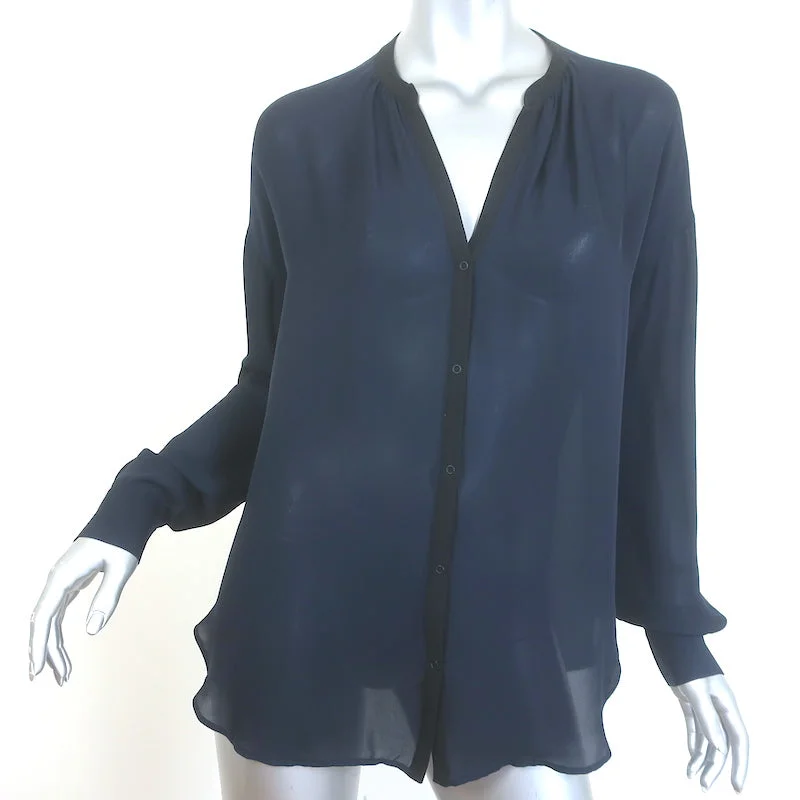 Vince Contrast-Trim Blouse Navy & Black Silk Size Small Long Sleeve Top Feminine Pastel Blouse Vince Contrast-Trim Blouse Navy & Black Silk Size Small Long Sleeve Top Feminine Pastel Blouse