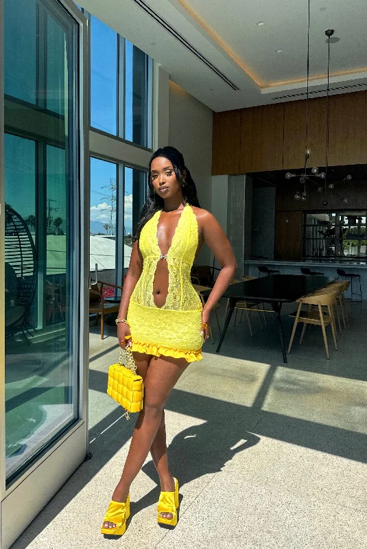 Fari Mini Dress - Yellow Casual Button-Up Mini Dress
