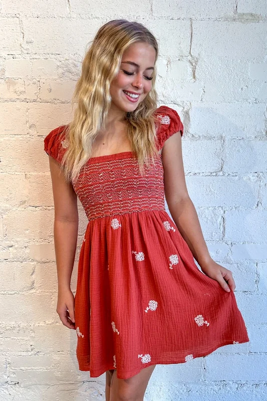 Floral Embroidered Smocked Mini Dress Casual High-Waist Mini Dress