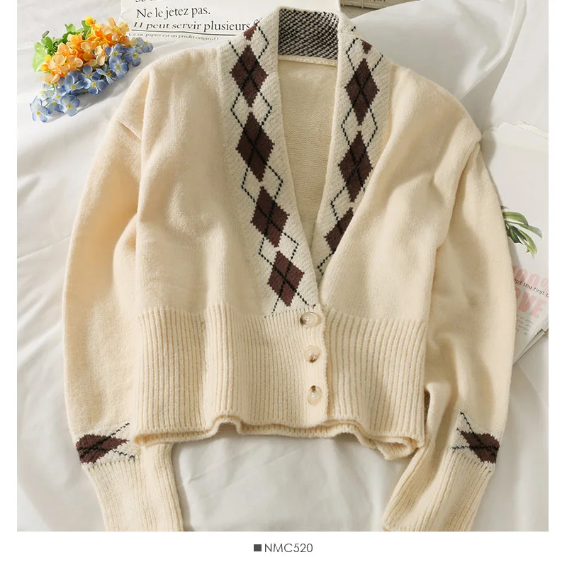Diamond check three button slim sweater for women  2060 Fitted Slim Tailored