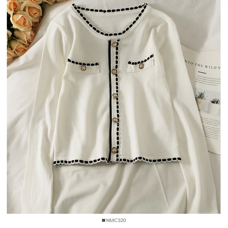 Korean Vintage stripe wave edge round neck single breasted sweater 2037 Sequined Glittery Shiny Korean Vintage stripe wave edge round neck single breasted sweater 2037 Sequined Glittery Shiny