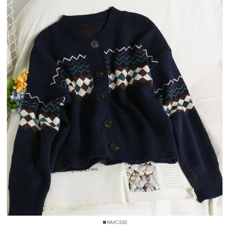 New Plaid single breasted cardigan long sleeved sweater 2055 Embroidered Appliqued Beaded New Plaid single breasted cardigan long sleeved sweater 2055 Embroidered Appliqued Beaded