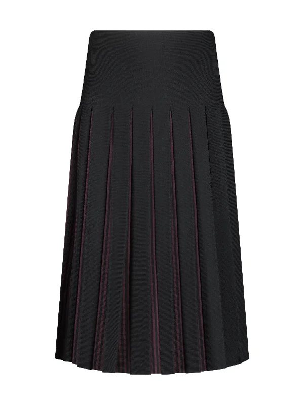 Black W Plum Inside Pleats