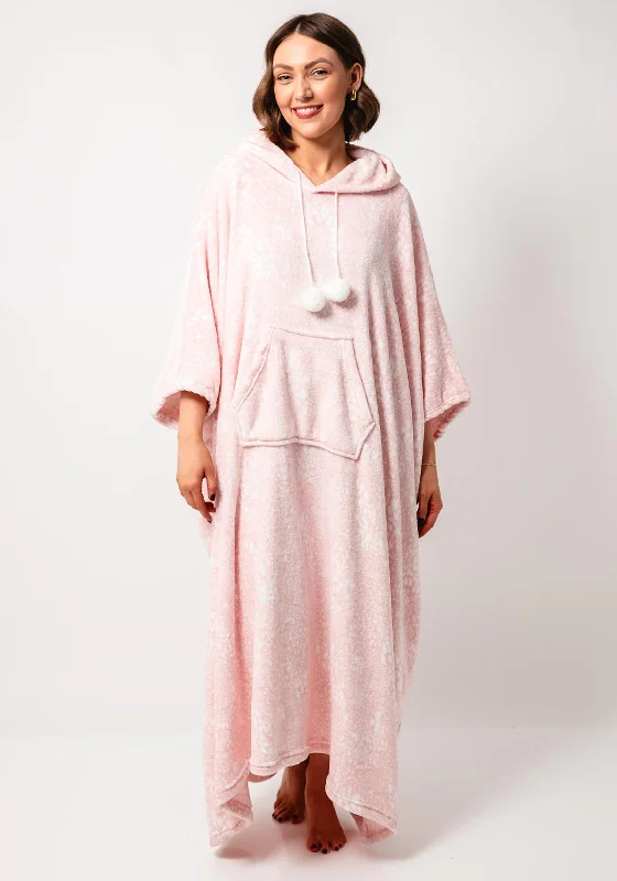 Serafina Collection One Size Hooded Snuddie, Pink Hoodie with Batwing Sleeves Loose Dramatic Serafina Collection One Size Hooded Snuddie, Pink Hoodie with Batwing Sleeves Loose Dramatic