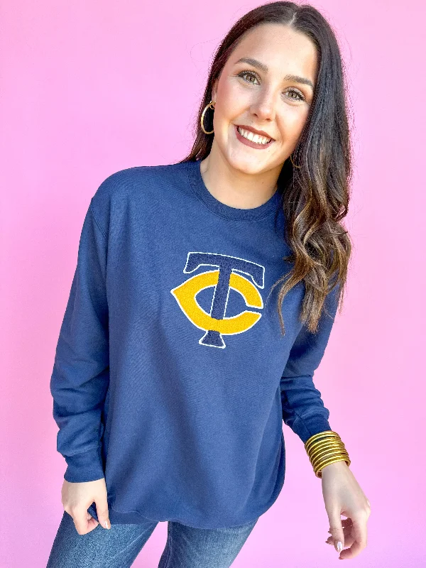 Tattnall Chenille Patch Sweatshirt Hoodie with Button Placket Classic Preppy