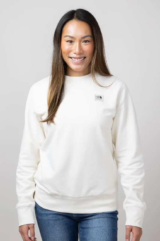 The North Face Heritage Patch Sweatshirt for Women in White Dune | NF0A7UOO-6IV Hoodie with Tie-Dye Psychedelic Retro The North Face Heritage Patch Sweatshirt for Women in White Dune | NF0A7UOO-6IV Hoodie with Tie-Dye Psychedelic Retro
